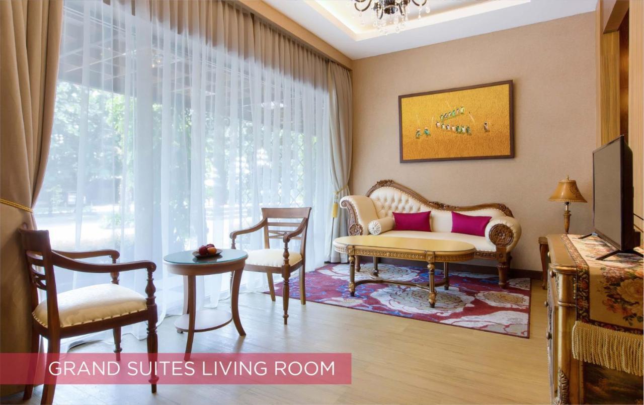 Ramada Suites By Wyndham Solo מראה חיצוני תמונה